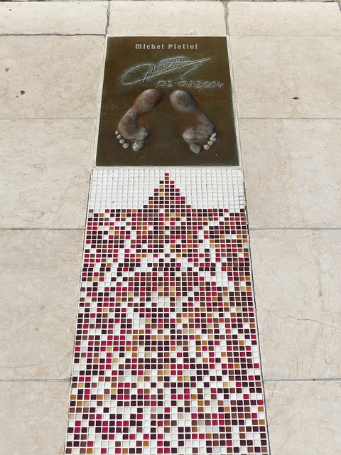 也继续延续 也继续延续